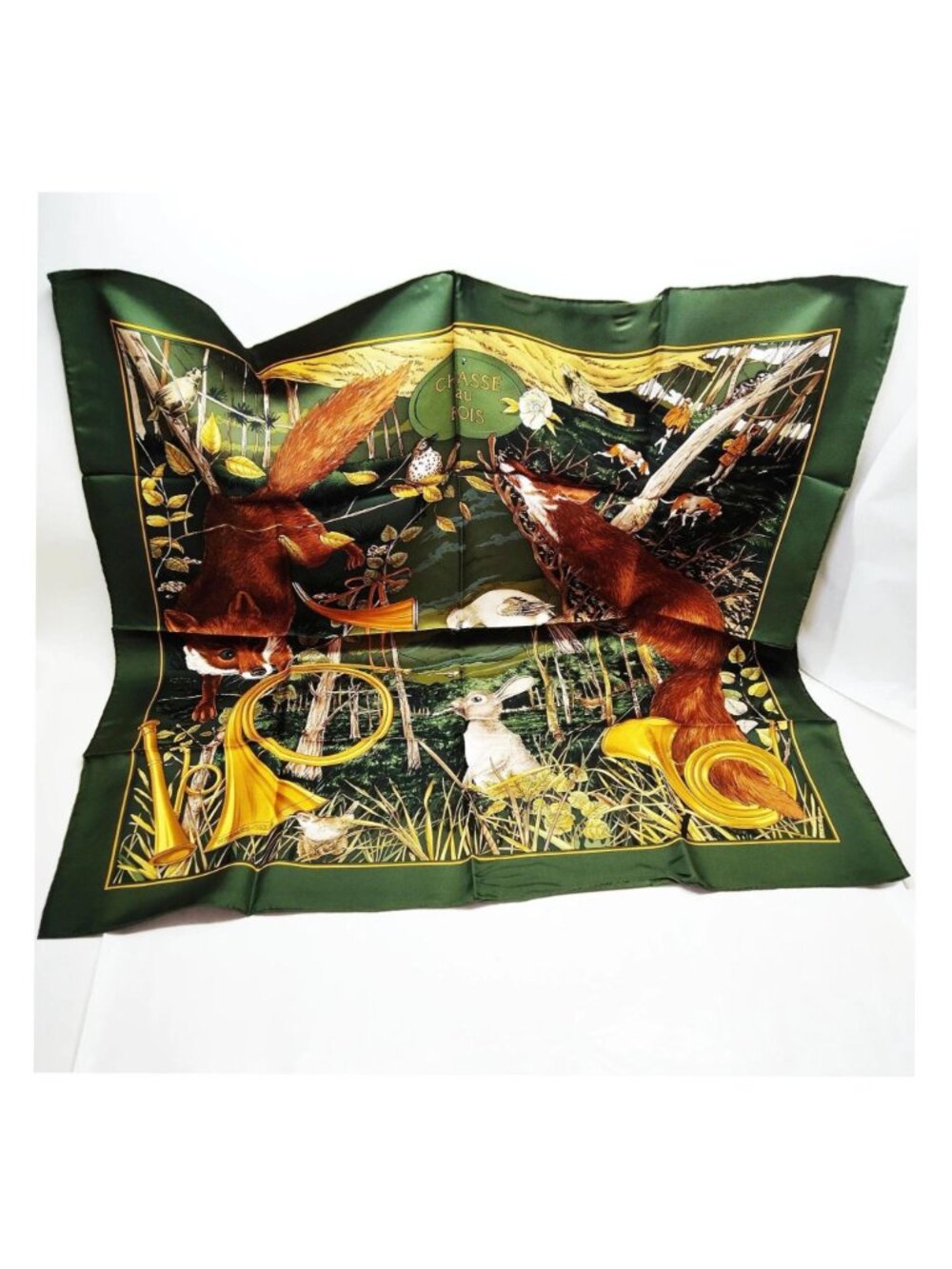 Authentic Hermès Chasse au Bois Carré 90 Silk Scarf Green Hunting Print Made in - Picture 2 of 10